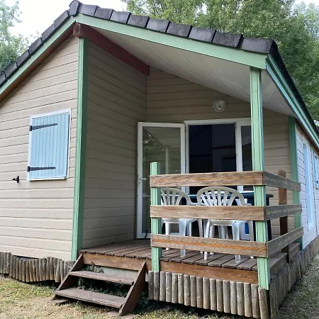 Campsite Chalet Chou 51 Lissac-sur-Couze